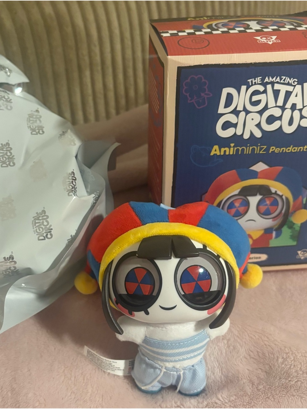 The Amazing Digital Circus Animiniz Pendant Plush - beach Pomni